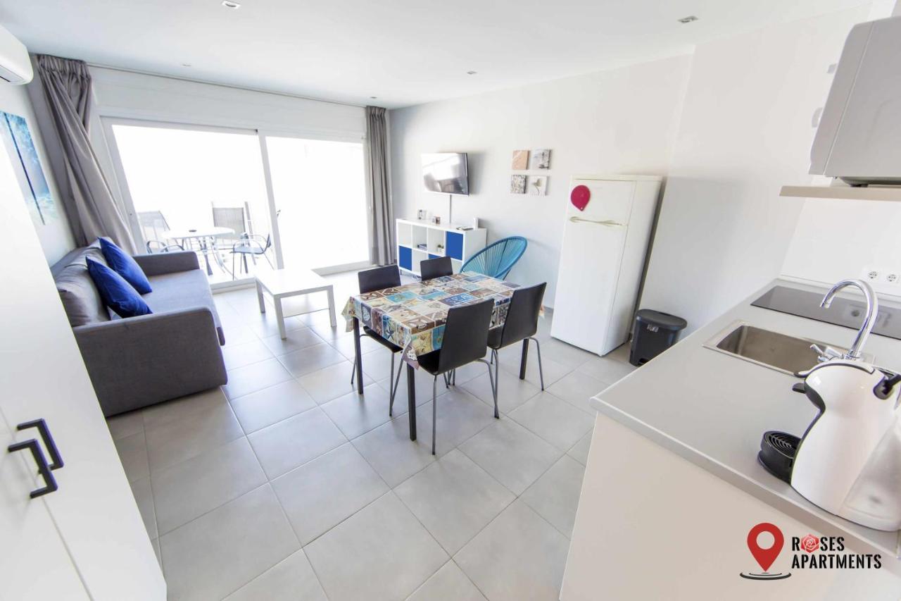 Roses Apartments Ocean 2 Habitaciones Vista Mar Lateral Экстерьер фото